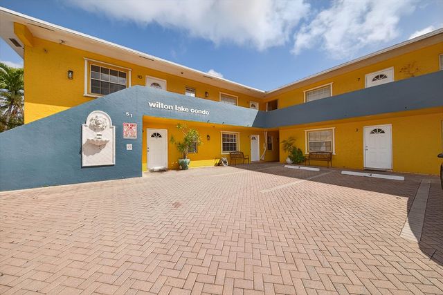 51 NE 24th Street 4, Wilton Manors, FL 33305