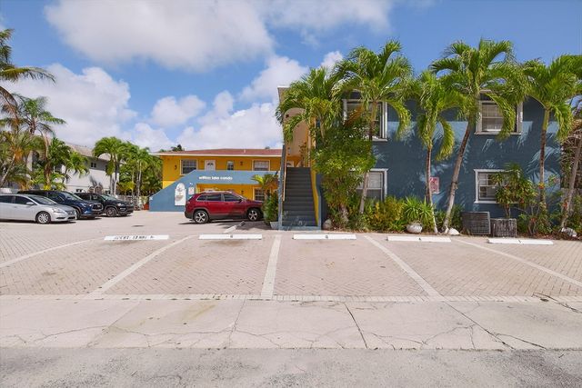 51 NE 24th Street 4, Wilton Manors, FL 33305