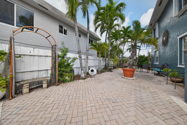 51 NE 24th Street 4, Wilton Manors, FL 33305