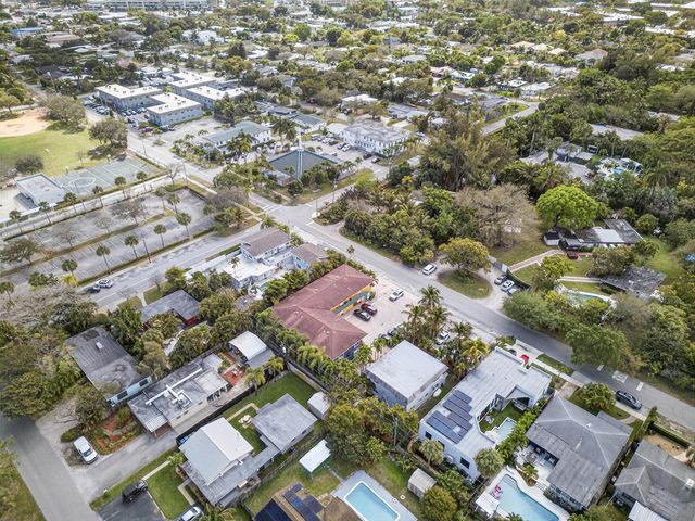 51 NE 24th Street 4, Wilton Manors, FL 33305