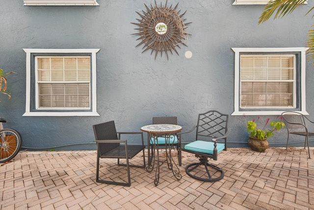 51 NE 24th Street 4, Wilton Manors, FL 33305