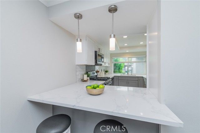 14 Gumwood, Irvine, CA 92612