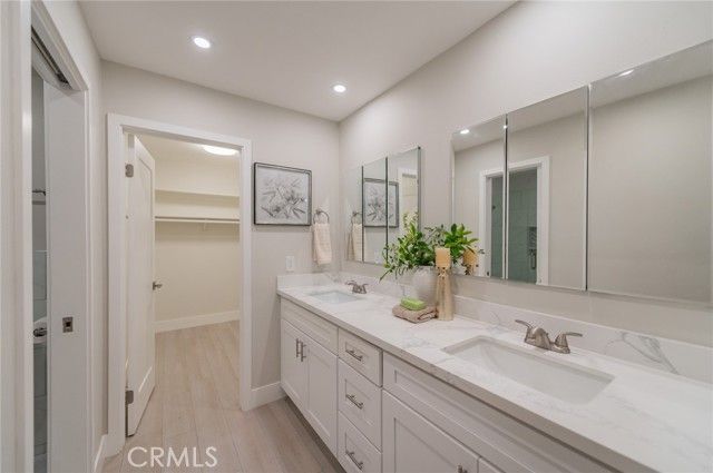 14 Gumwood, Irvine, CA 92612