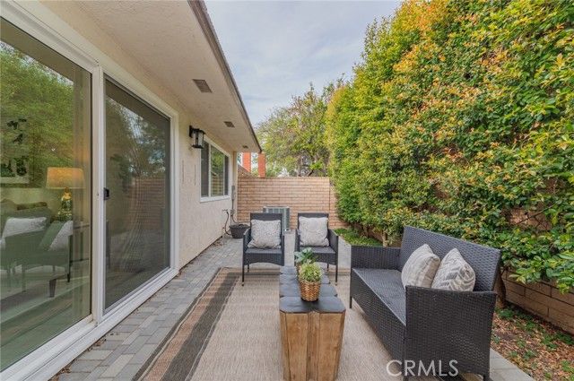 14 Gumwood, Irvine, CA 92612