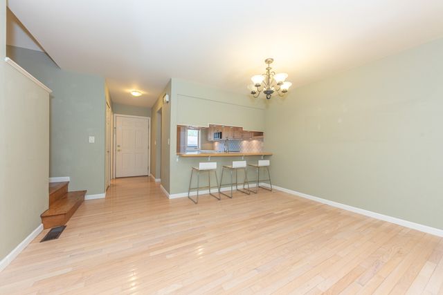 758 Greenhills Drive, Ann Arbor, MI 48105