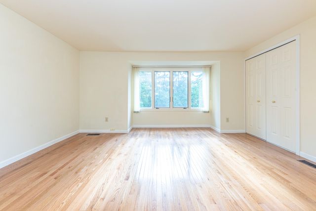 758 Greenhills Drive, Ann Arbor, MI 48105
