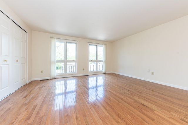 758 Greenhills Drive, Ann Arbor, MI 48105