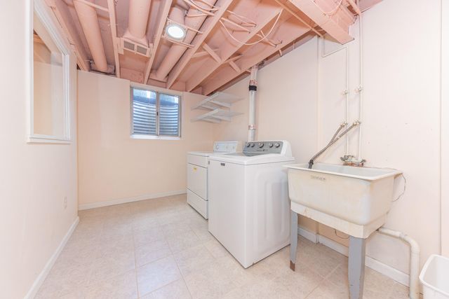 758 Greenhills Drive, Ann Arbor, MI 48105