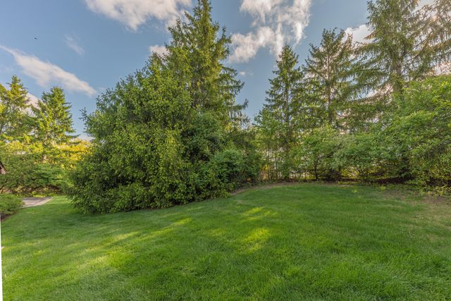 758 Greenhills Drive, Ann Arbor, MI 48105