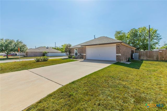 7307 Upland Bend Drive, Temple, TX 76502