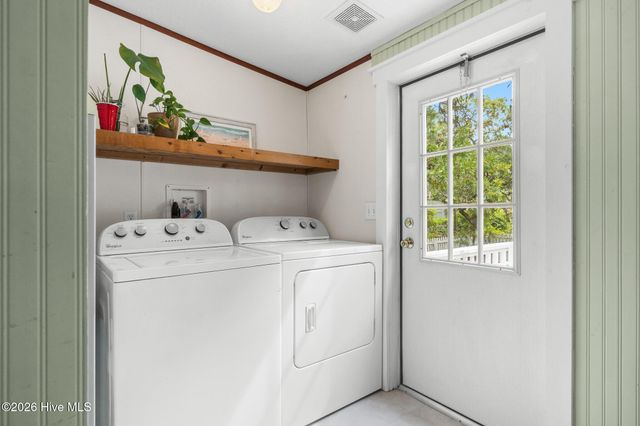 1319 Woodcrest Road, Southport, NC 28461