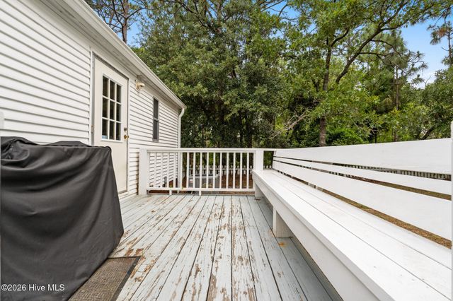 1319 Woodcrest Road, Southport, NC 28461