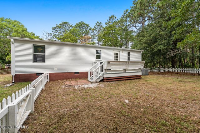 1319 Woodcrest Road, Southport, NC 28461