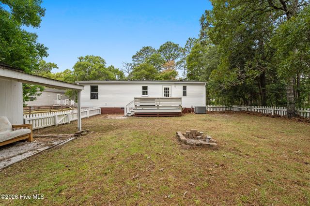 1319 Woodcrest Road, Southport, NC 28461