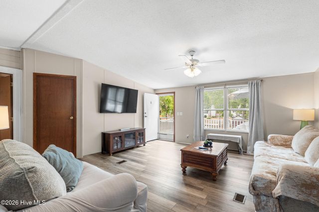 1319 Woodcrest Road, Southport, NC 28461