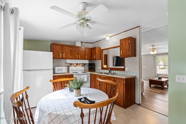 1319 Woodcrest Road, Southport, NC 28461