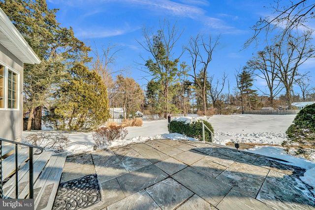 112 SEARCH AVE, Pennington, NJ 08534