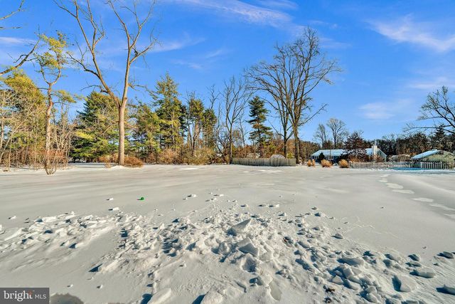 112 SEARCH AVE, Pennington, NJ 08534