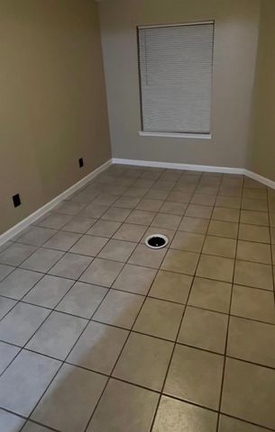 9700 Leawood Boulevard 1413, Houston, TX 77099