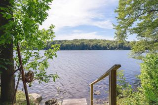 285 East Quasset Road, Woodstock, CT 06281