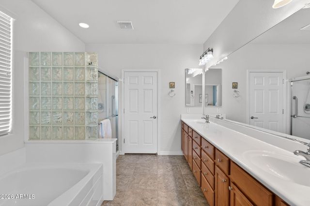 29848 N GECKO Trail, San Tan Valley, AZ 85143