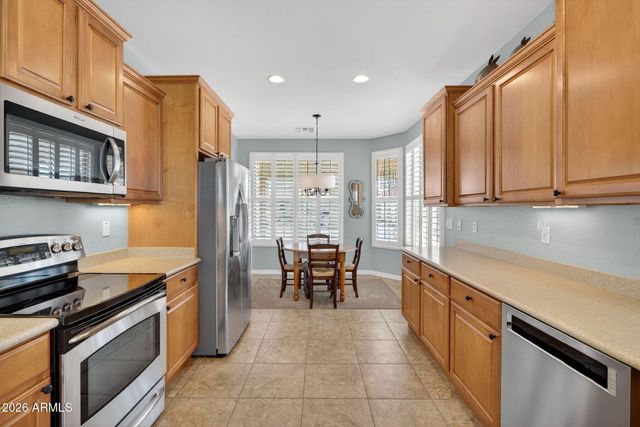 29848 N GECKO Trail, San Tan Valley, AZ 85143