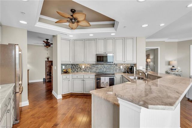 4137 Bay Beach LN 585, Fort Myers Beach, FL 33931
