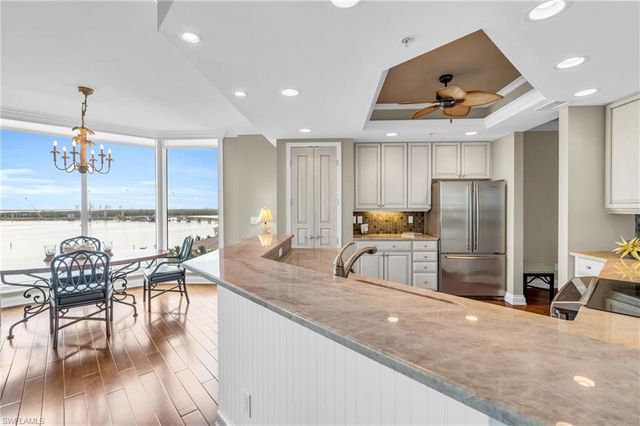 4137 Bay Beach LN 585, Fort Myers Beach, FL 33931