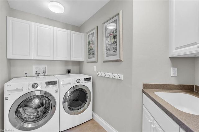 4137 Bay Beach LN 585, Fort Myers Beach, FL 33931