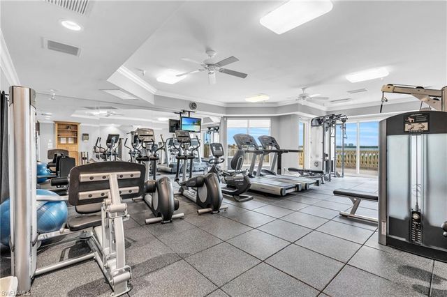 4137 Bay Beach LN 585, Fort Myers Beach, FL 33931