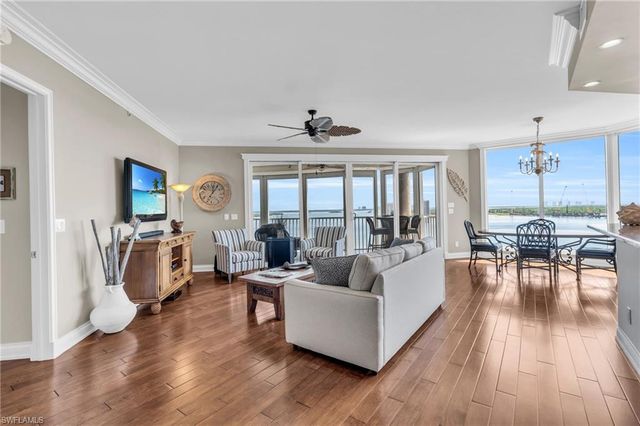 4137 Bay Beach LN 585, Fort Myers Beach, FL 33931