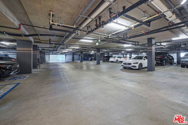 5800 Harold Way 319, Los Angeles, CA 90028