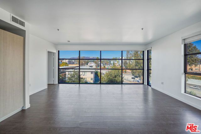 5800 Harold Way 319, Los Angeles, CA 90028