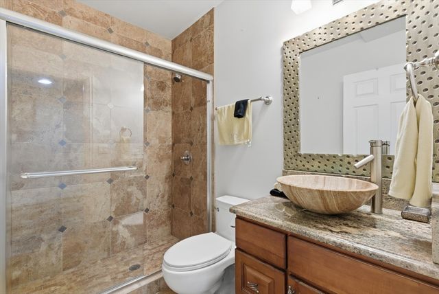 395 S Scott Street, Elmhurst, IL 60126