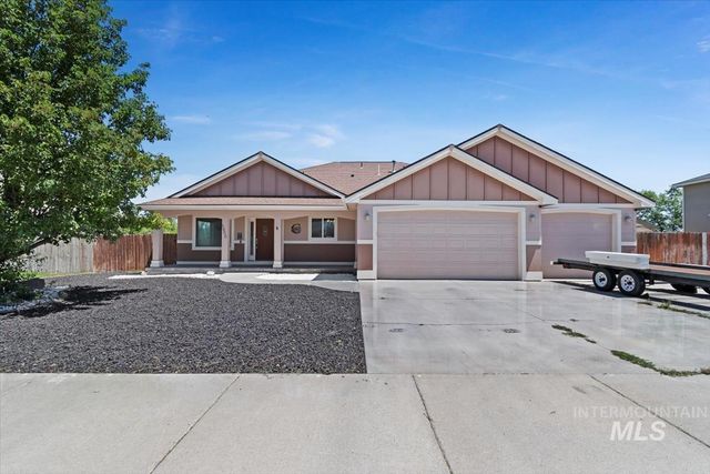 1800 SW Silverstone Ave, Mountain Home, ID 83647
