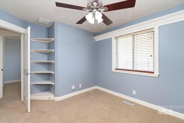 1800 SW Silverstone Ave, Mountain Home, ID 83647