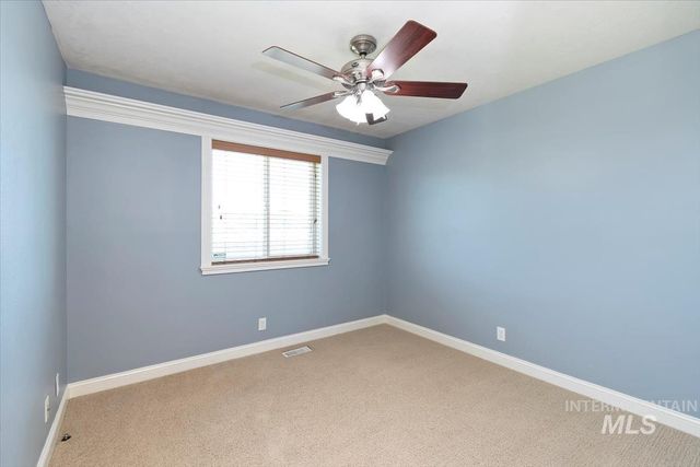 1800 SW Silverstone Ave, Mountain Home, ID 83647