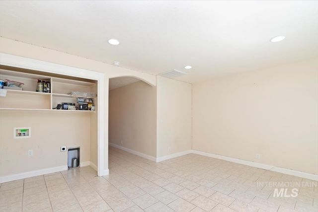1800 SW Silverstone Ave, Mountain Home, ID 83647