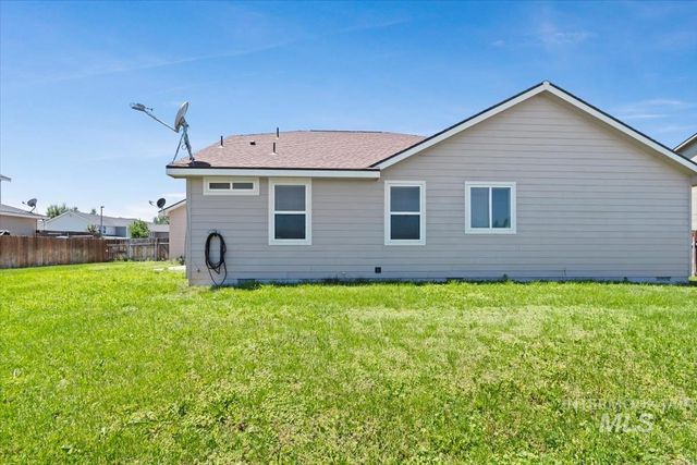 1800 SW Silverstone Ave, Mountain Home, ID 83647