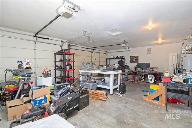 1800 SW Silverstone Ave, Mountain Home, ID 83647