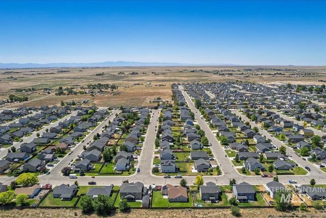 1800 SW Silverstone Ave, Mountain Home, ID 83647