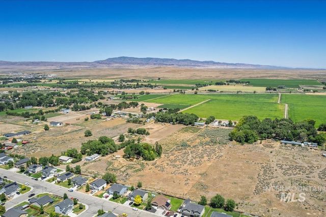 1800 SW Silverstone Ave, Mountain Home, ID 83647