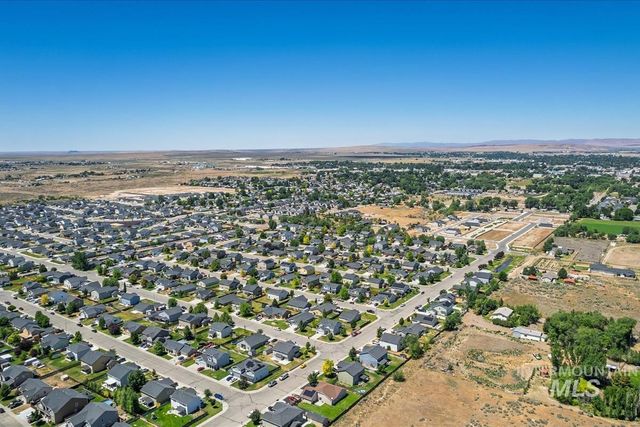 1800 SW Silverstone Ave, Mountain Home, ID 83647