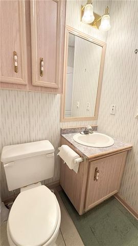 1 Deepwoods Court, Linn Valley, KS 66040