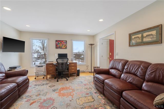 4881 Bentbrook Drive, Manlius, NY 13104