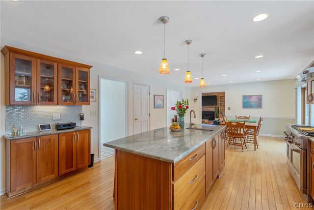 4881 Bentbrook Drive, Manlius, NY 13104