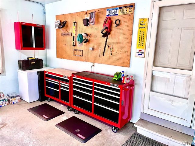 4881 Bentbrook Drive, Manlius, NY 13104