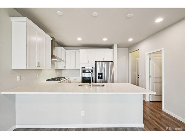 1077 Mountain Dr A, Longmont, CO 80503