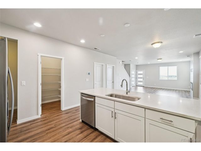 1077 Mountain Dr A, Longmont, CO 80503