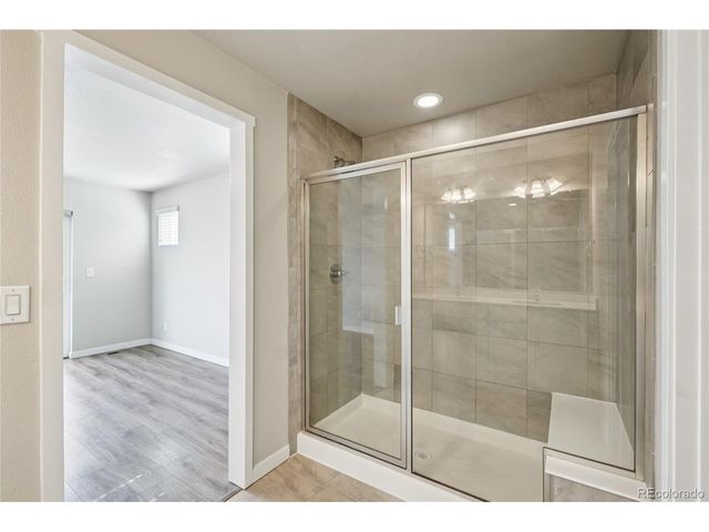 1077 Mountain Dr A, Longmont, CO 80503